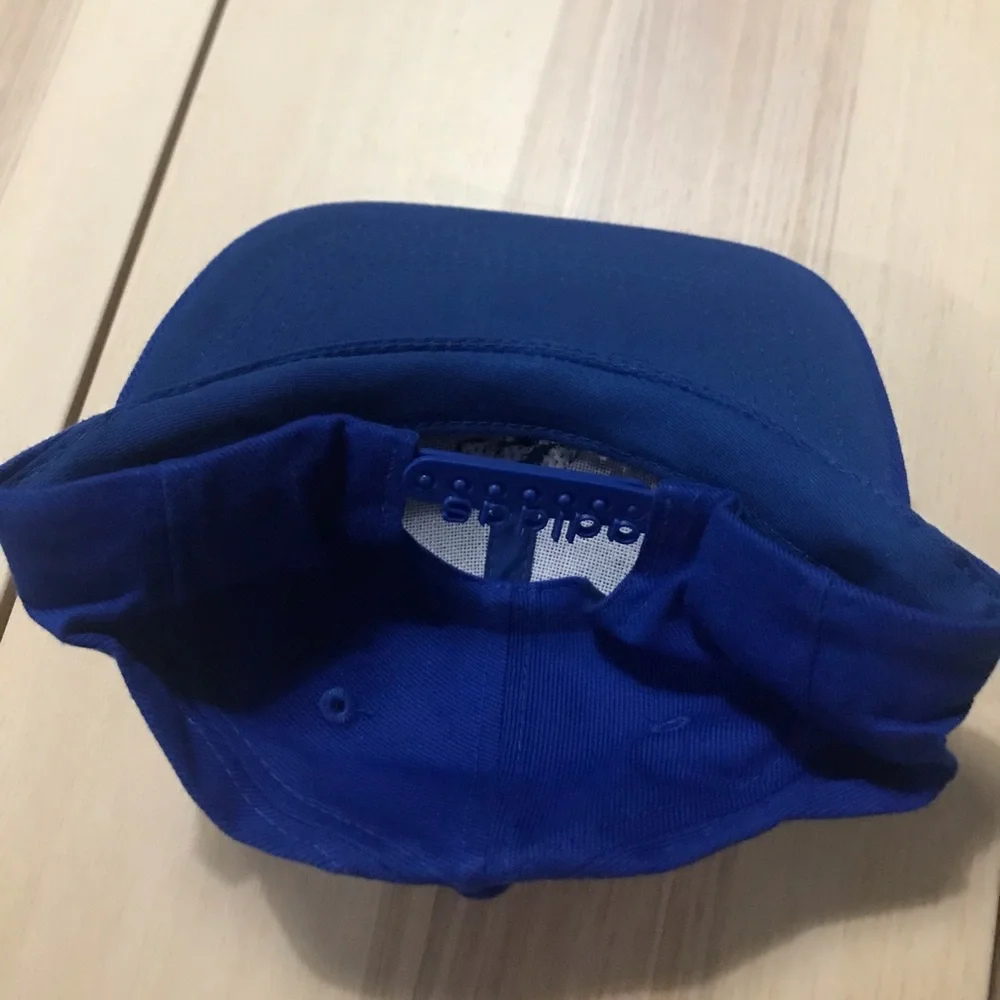 Vintage 90s DS‎ Adidas Spell Out Snapback Logo